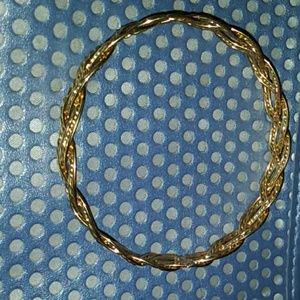 Arizona jean co. Gold tone bangle bracelet